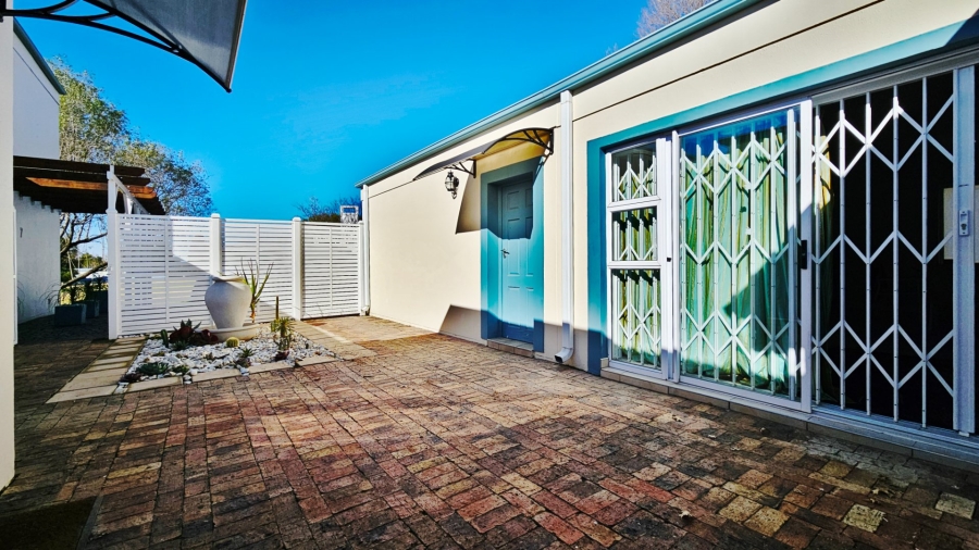 4 Bedroom Property for Sale in Bishops Bay Free State